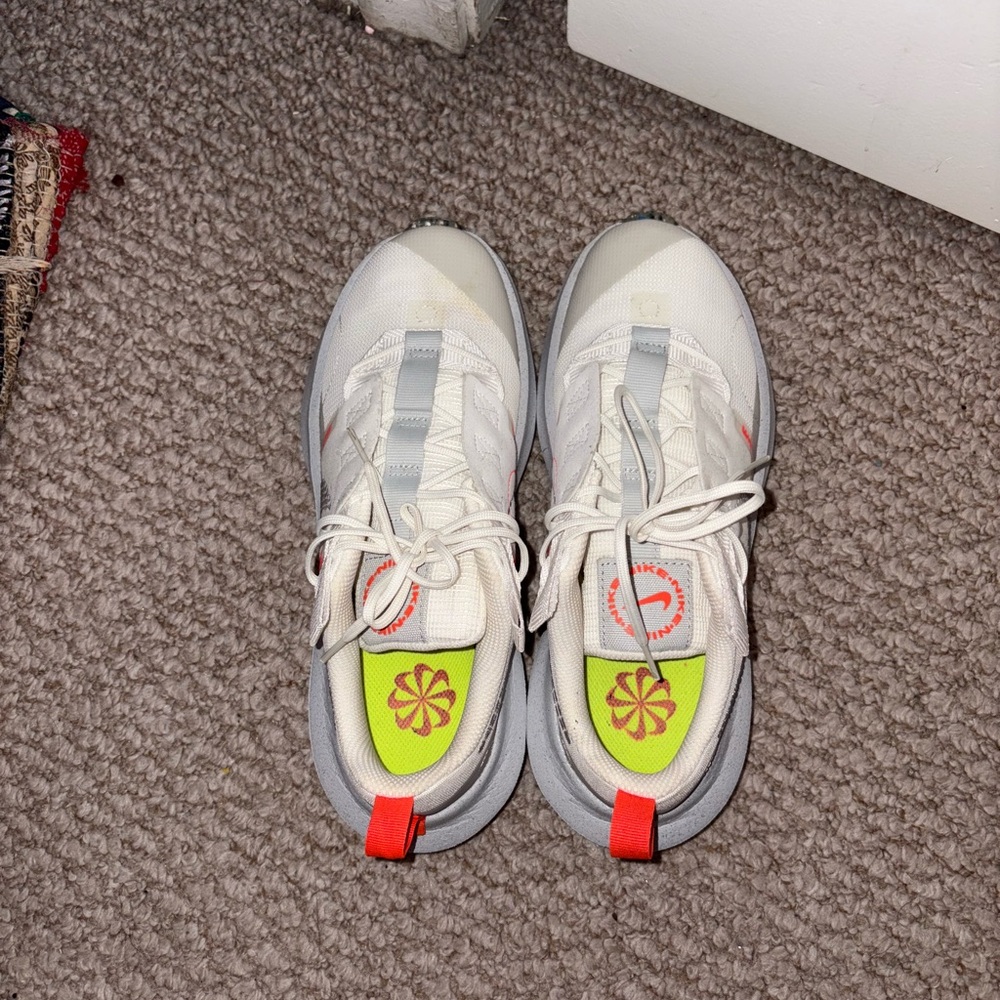 Nike Crater Impacts White and Gray Shoes with Red and Yellow Highlights Womens 7